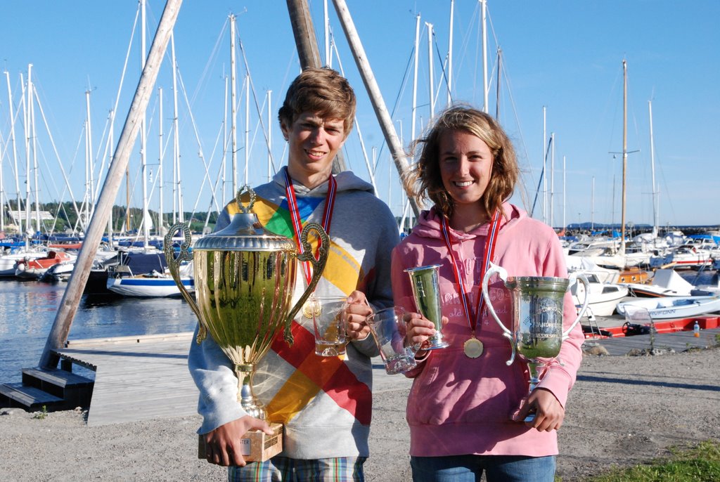 Norgesmestre 2011 Zoom8 og Optimist jente